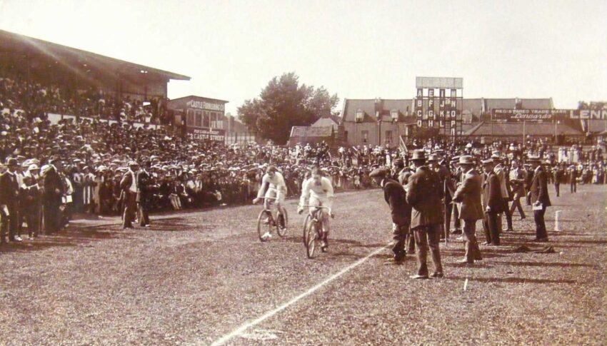 Grass-track-racing